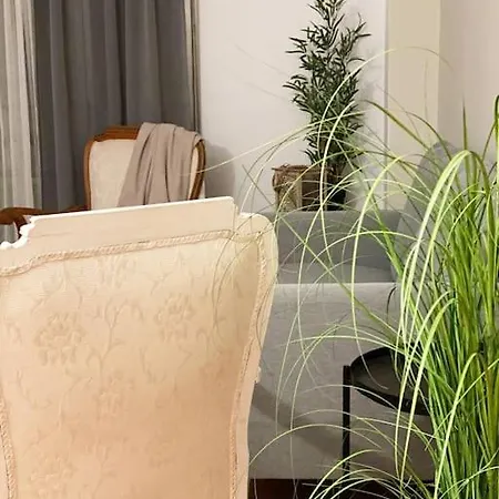 In Spacious Flat In Apartament