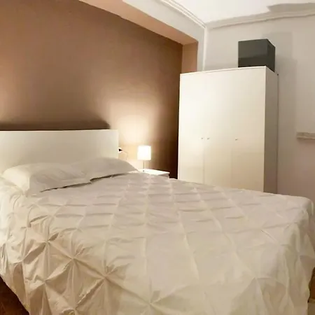 Apartment In Spacious Flat In Valencia