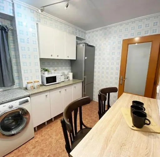 In Spacious Flat In Apartamento Valencia